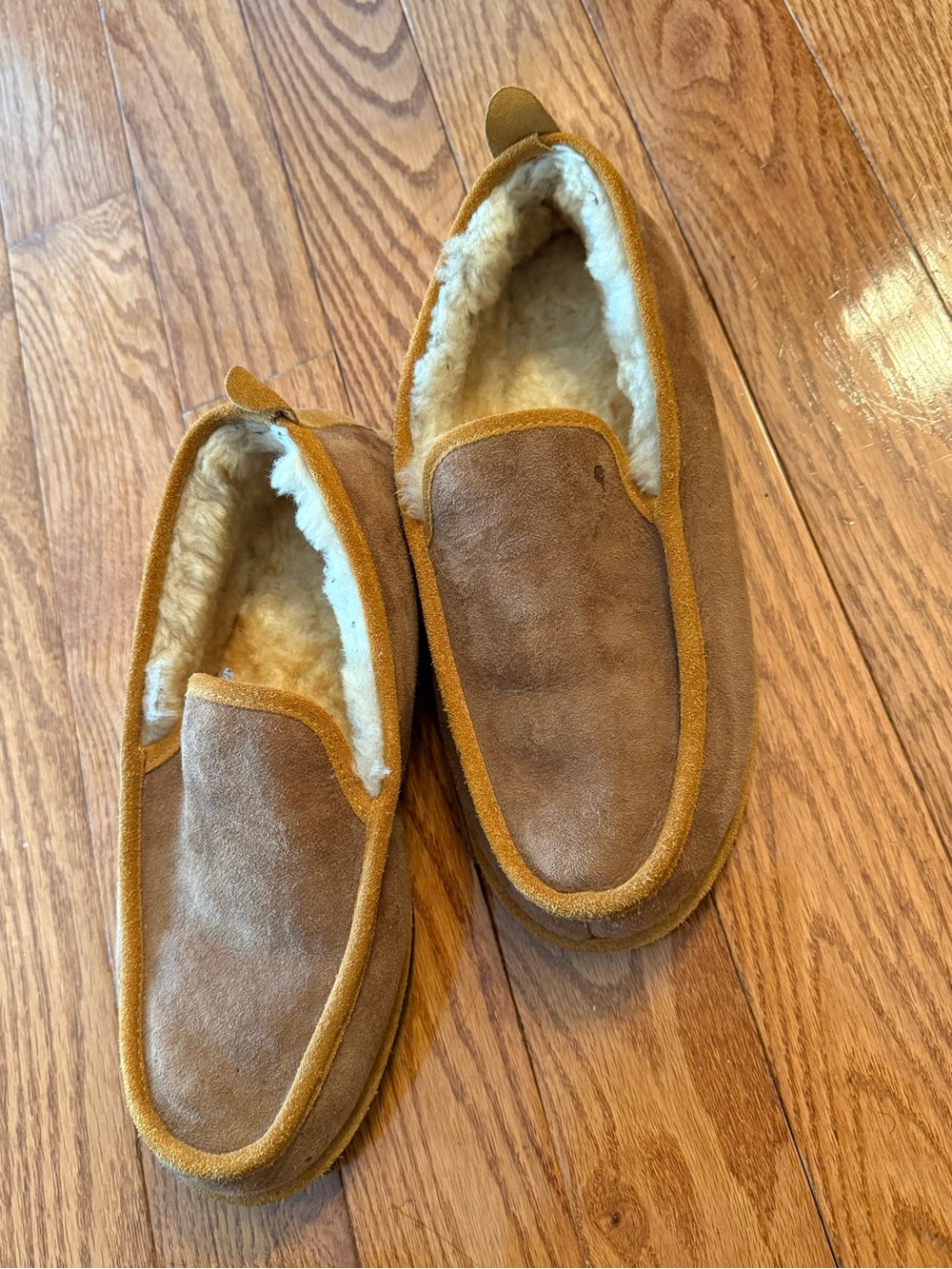 LL Bean Mens Size 10 M Wicked Brown Tan Moccasin Shearling Lined Slippers Suede